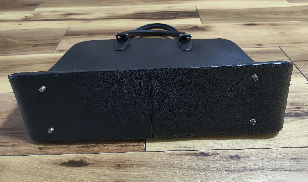 完売カラー エンボス レザー ブリーフケース ビジネスバッグ