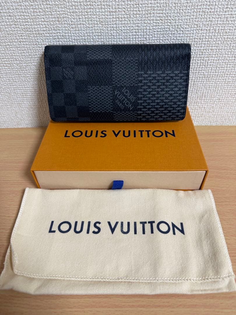 ルイヴィトン　ダミエグラフィット3Dポルトフォイユ・ブラザ