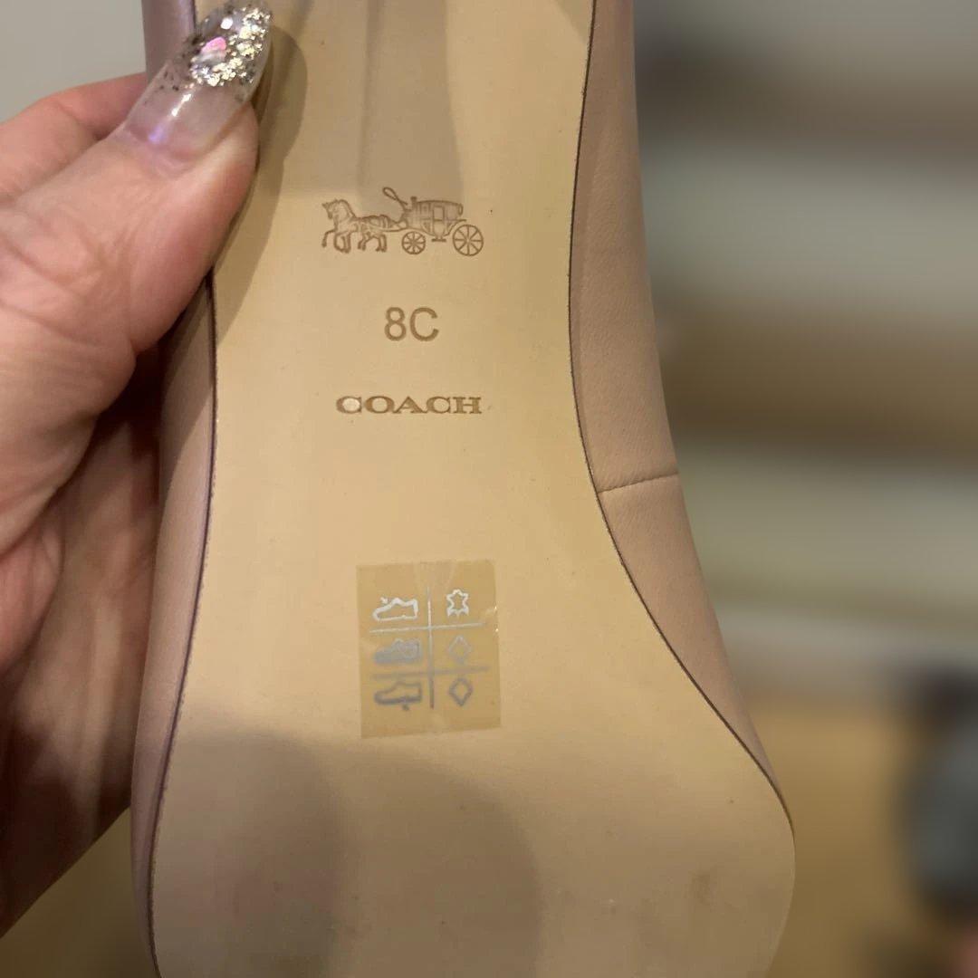 【新品未使用　箱つき】COACH パンプス ベージュ　本革