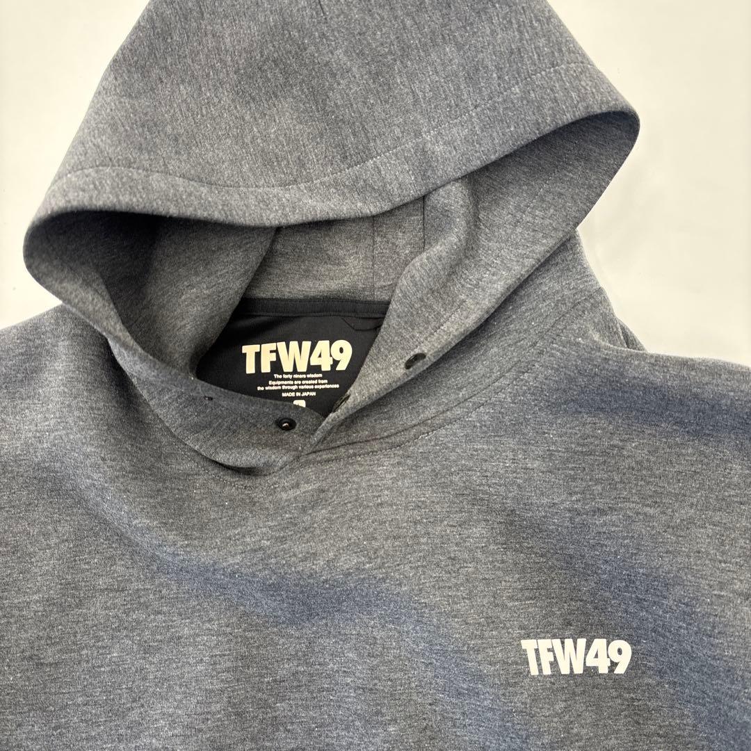 TFW49 スウェットパーカー　グレー