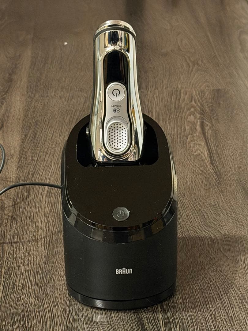 ブラウン　シリーズ9 システム洗浄器付き