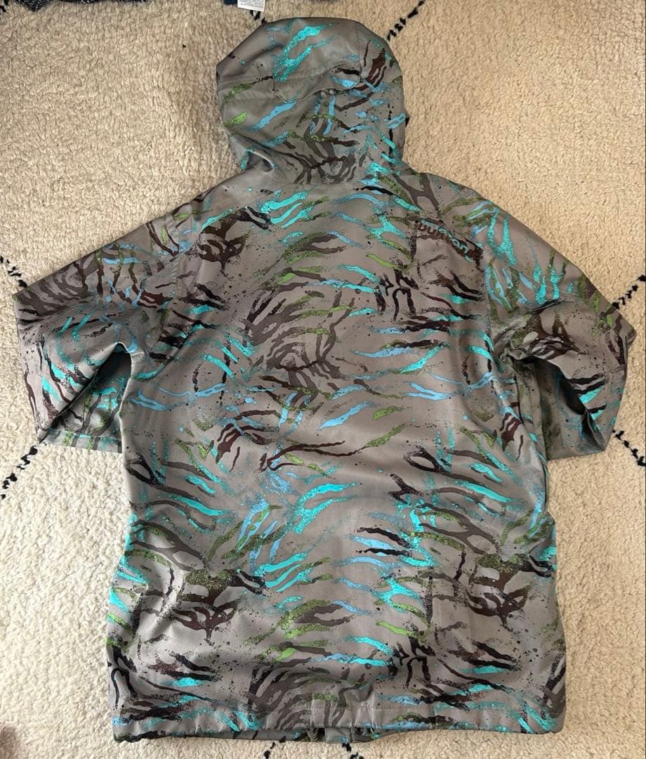 バートンDRYRIDE スノーボードウェア Mサイズ 迷彩柄