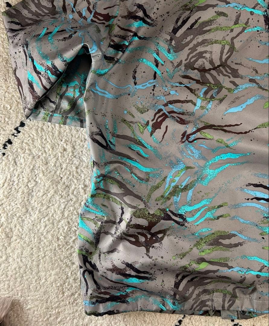 バートンDRYRIDE スノーボードウェア Mサイズ 迷彩柄