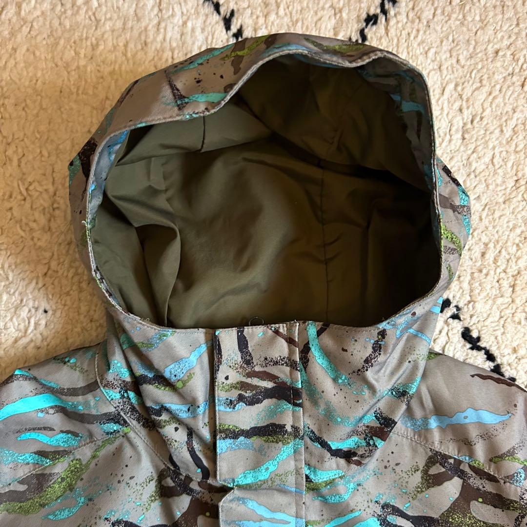 バートンDRYRIDE スノーボードウェア Mサイズ 迷彩柄