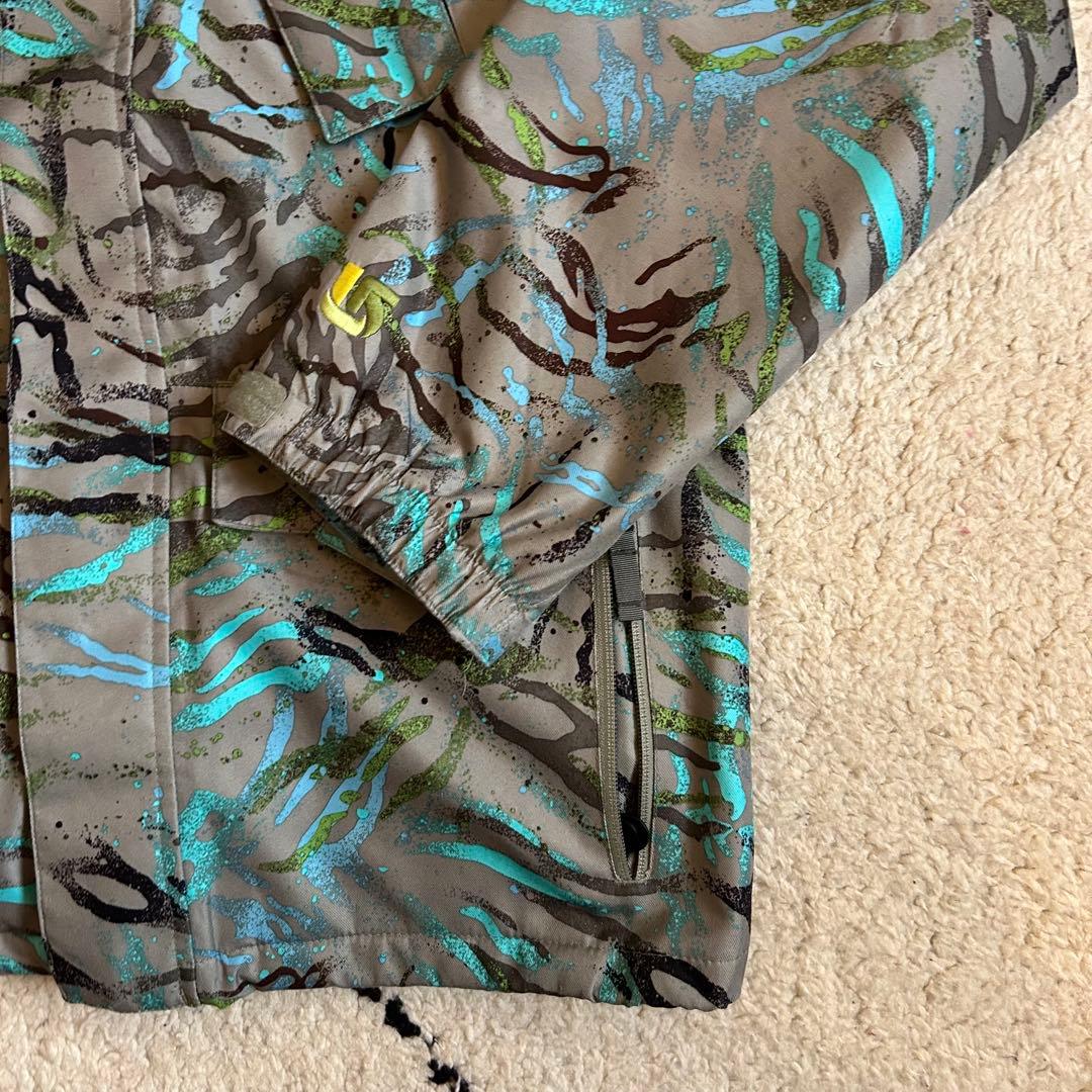 バートンDRYRIDE スノーボードウェア Mサイズ 迷彩柄