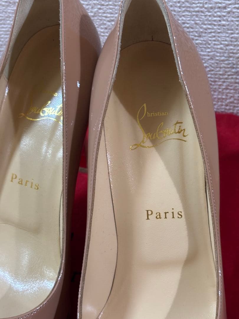 クリスチャンルブタン　37.5 ピンクベージュ　ピンヒール