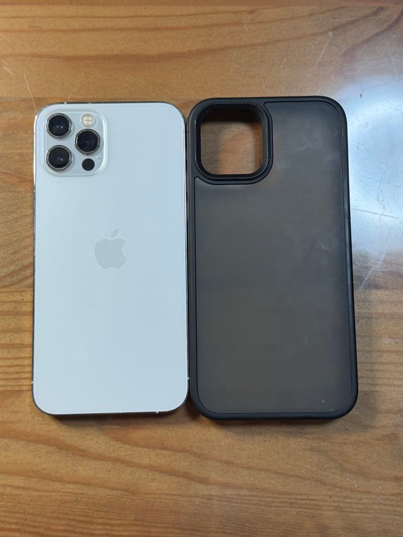 【美品】iPhone 12 pro シルバー　128GB 箱付き