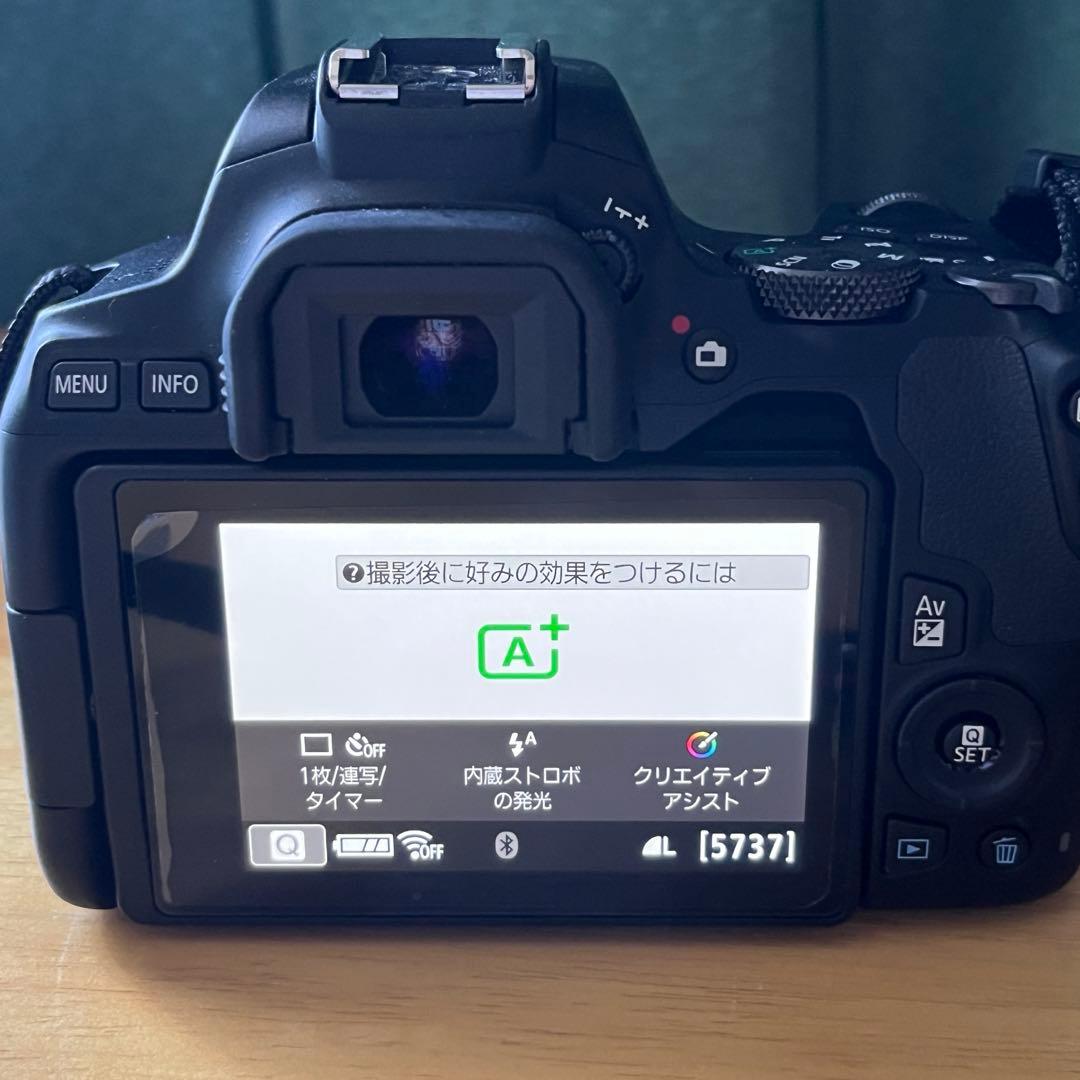 Canon EOS Kiss X10 レンズキット ブラック