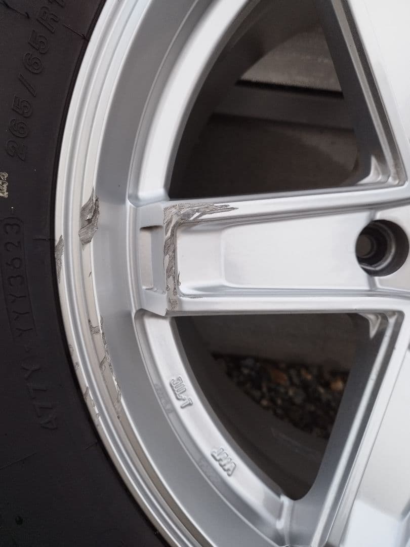 ドログバ ランドクルーザープラド スタッドレス 4本！