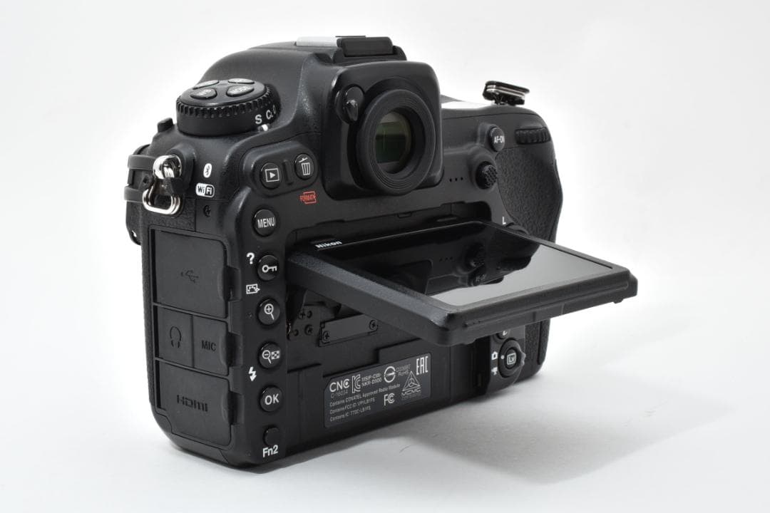 動確済 美品 Nikon D500 MB-D17 デジカメ #631