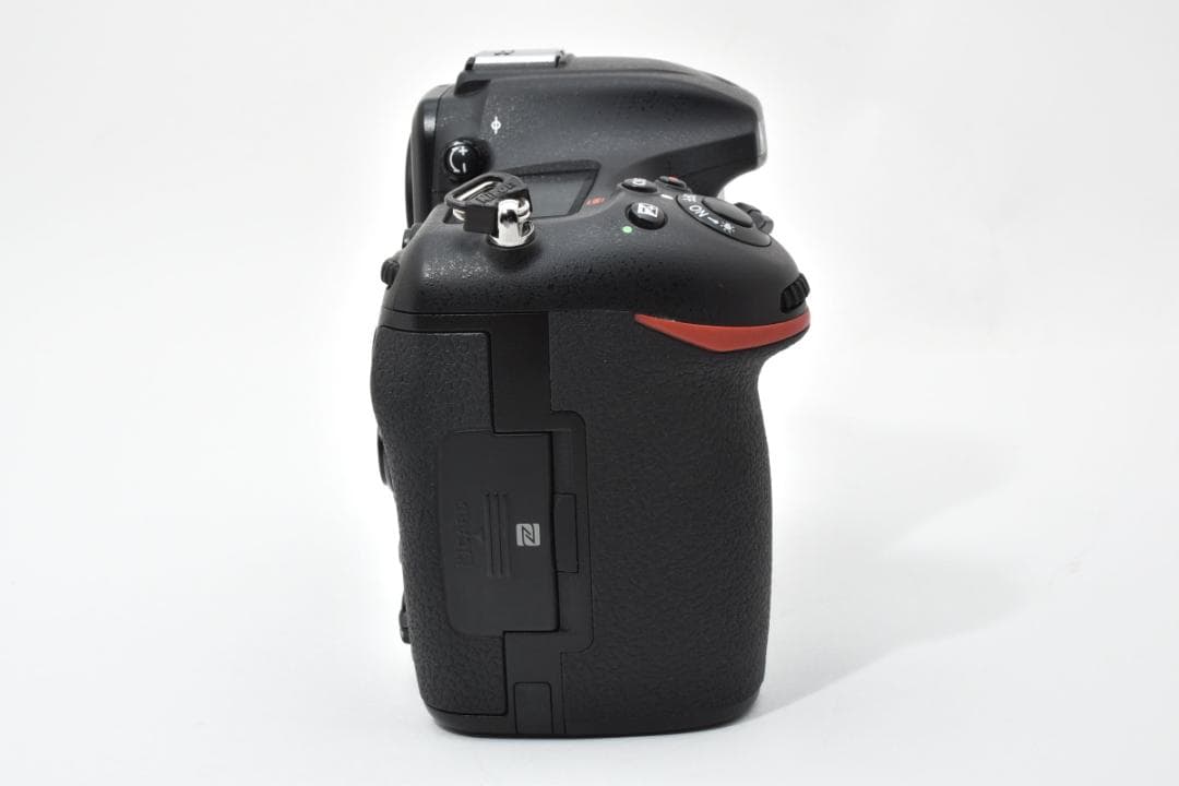 動確済 美品 Nikon D500 MB-D17 デジカメ #631