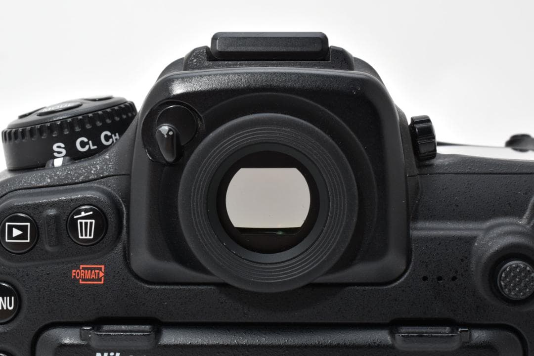 動確済 美品 Nikon D500 MB-D17 デジカメ #631