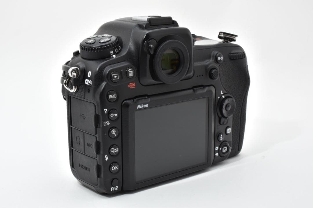動確済 美品 Nikon D500 MB-D17 デジカメ #631