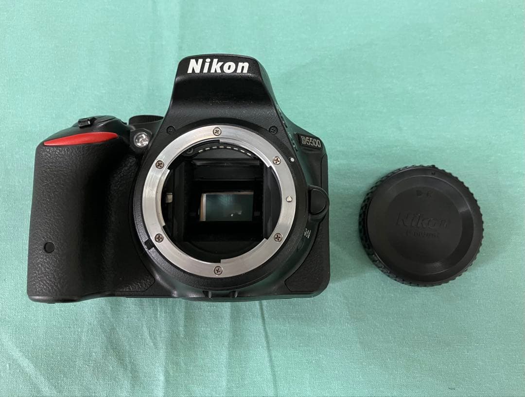Nikon D5500 ダブルズームキット、レンズ×2付き
