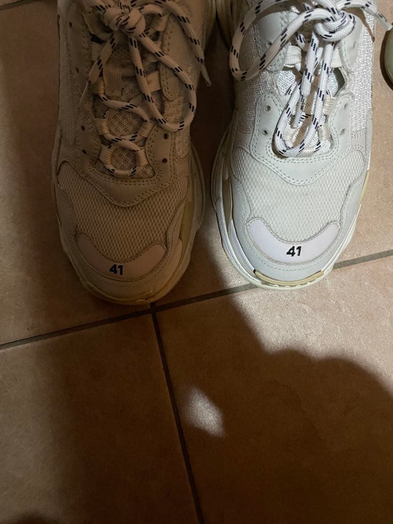 靴 balenciaga triple s