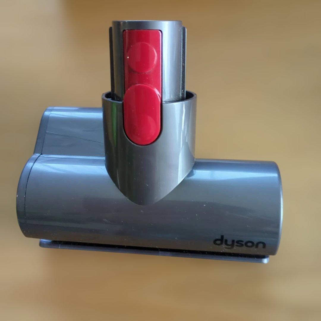 美品Dyson コードレス掃除機 スティック＆ハンディV7 SV11