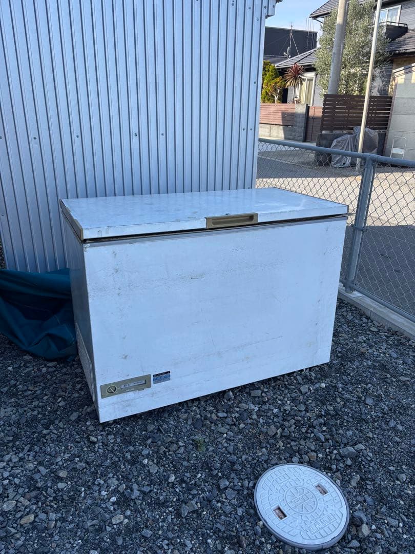 SANYO 冷凍庫 ホワイト　ストッカー