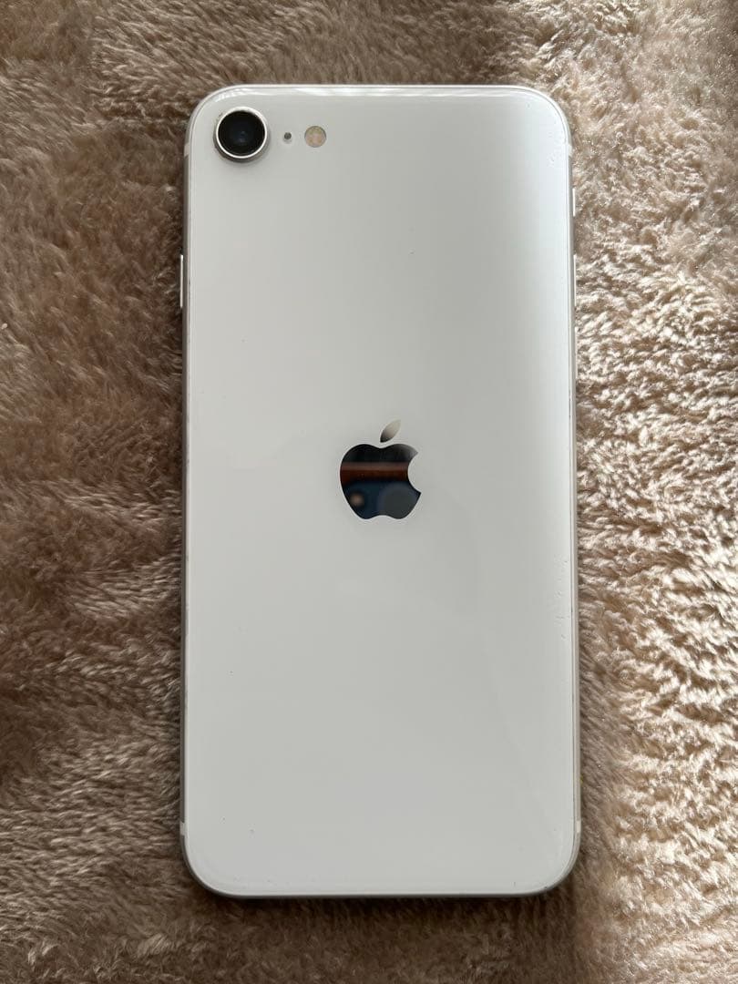 iPhoneSE 64GB 中古　SIMなし　SIMロックなし