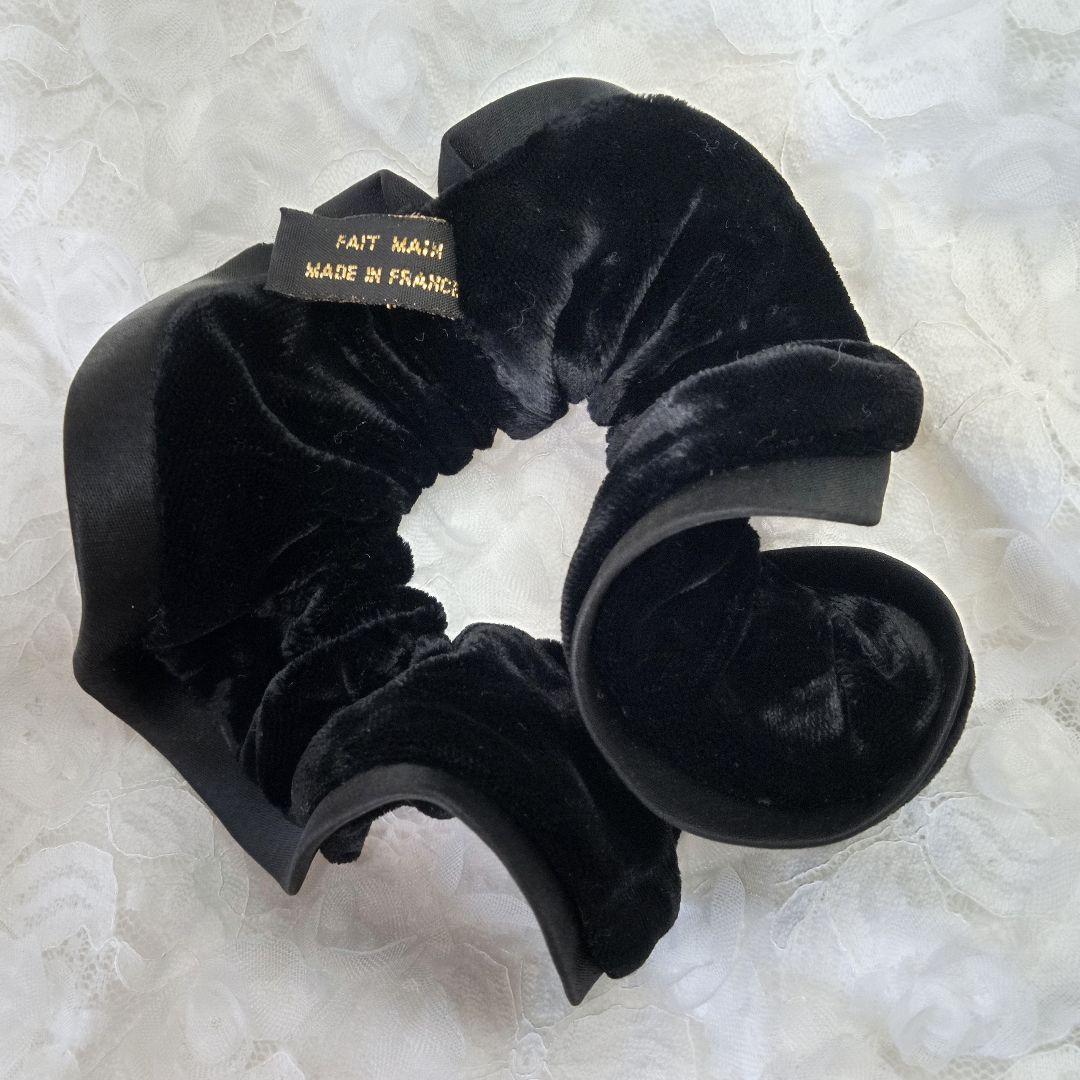 アレクサンドルドゥパリ ベロア シュシュ 縁取りシルク 黒