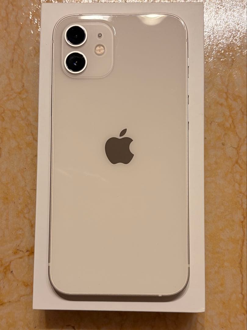 Apple iPhone 12 ホワイト 64GB 本体