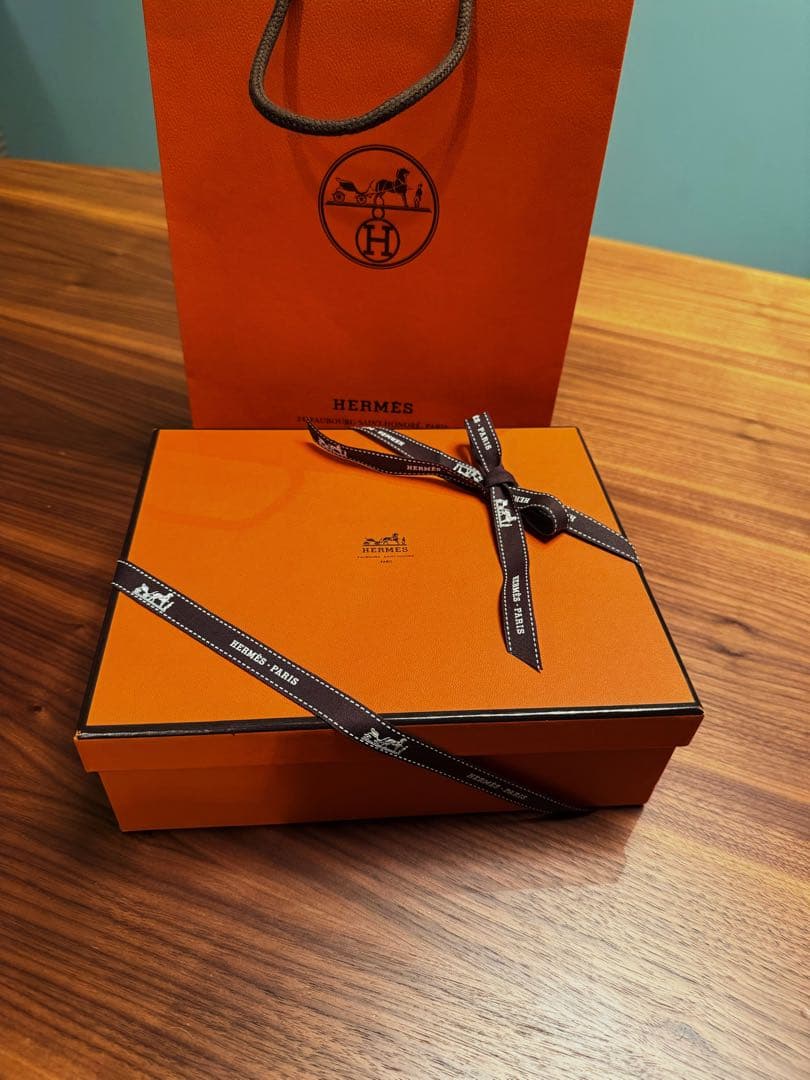 HERMES 陶器製灰皿 犬のデザイン