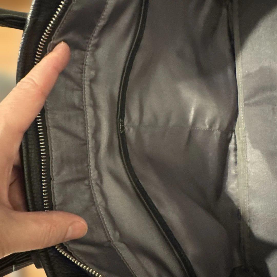 バーニーズニューヨーク　レザー ブラック トートバッグ