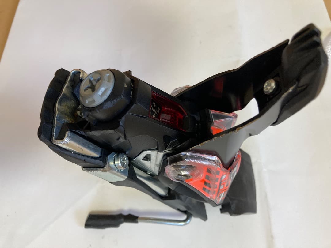 スキー金具　マーカー MARKER　XComp12