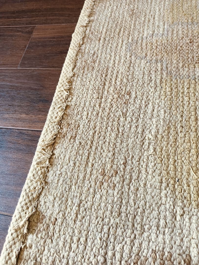 アンティーク緞通　苔色の古びた緞通のラグ　赤穂　堺　鍋島　屋敷　大正ロマン