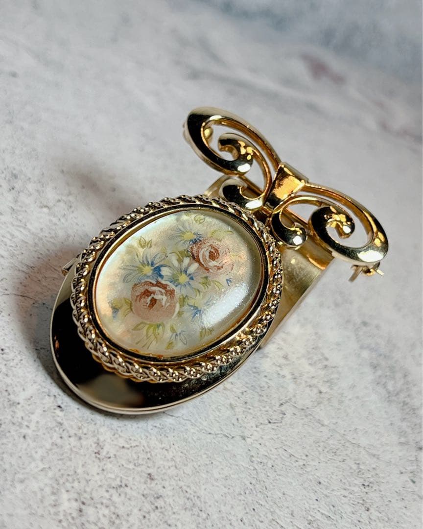 アンティーク　ロケット　十字架　ブローチ　クロス　薔薇　イエスキリスト