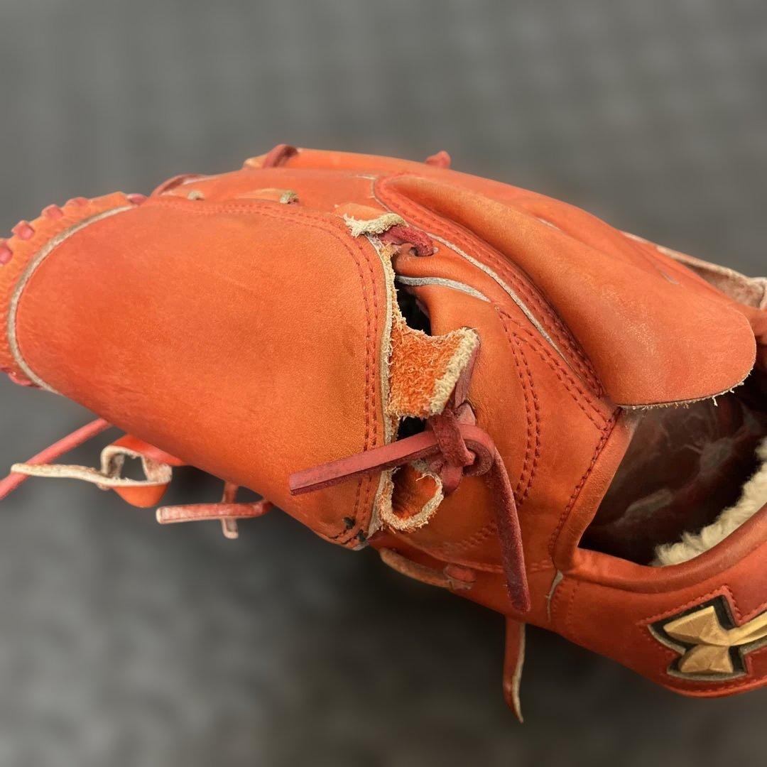 アンダーアーマー　左投手　硬式グローブ