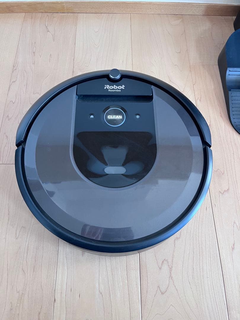 iRobot Roomba i7 ロボット掃除機 ブラック 本体 付属品あり