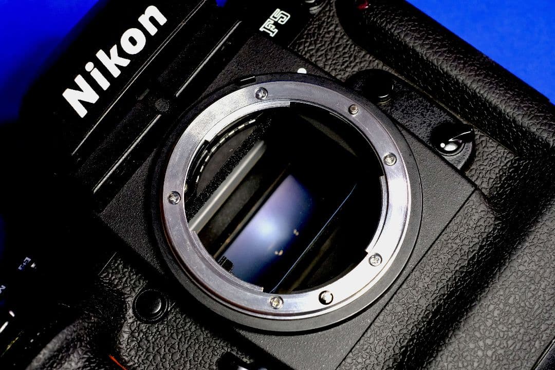 ニコン　Nikon F5 完動品