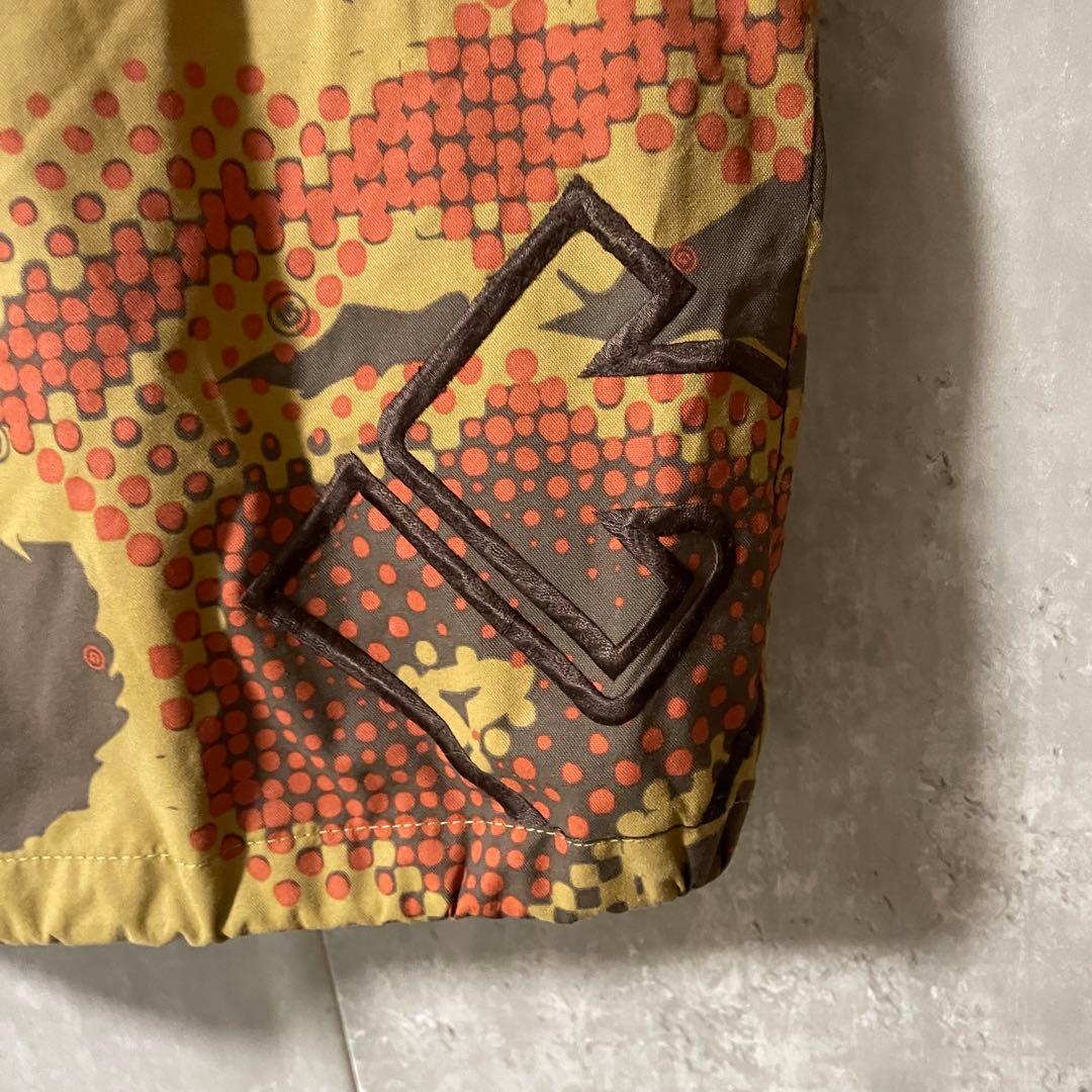 Burtonバートンスキーウェアスノーボードジャケットパーカー茶色ブラウンカモ柄