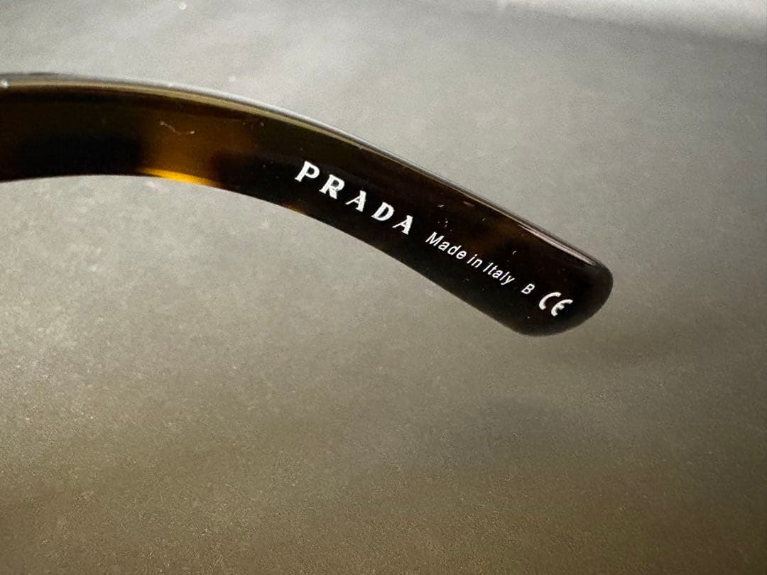 PRADA サングラス SPR27N