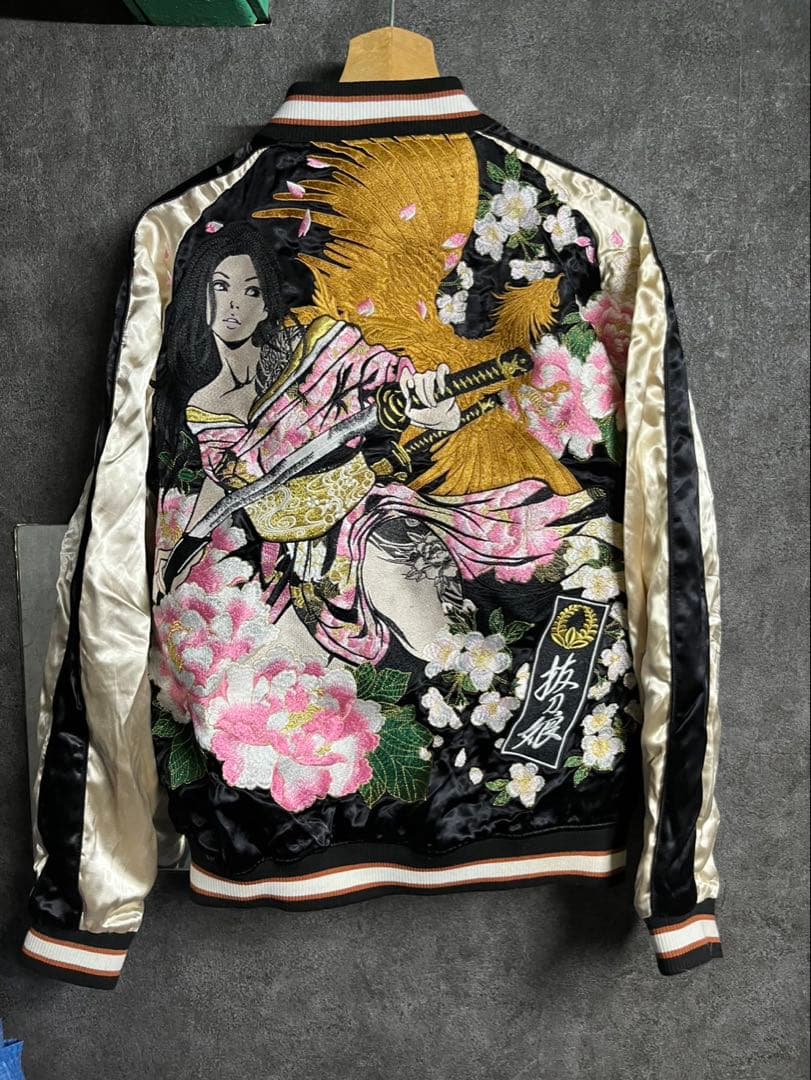 抜刀娘 絡繰魂 リバーシブル スカジャン ビッグ刺繍 XLサイズ