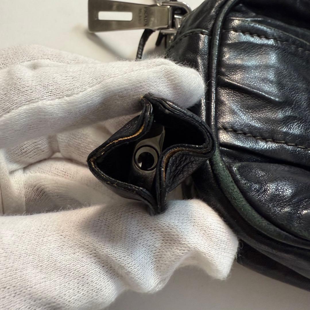 バッグ 1990s Prada leather shoulder mini bag