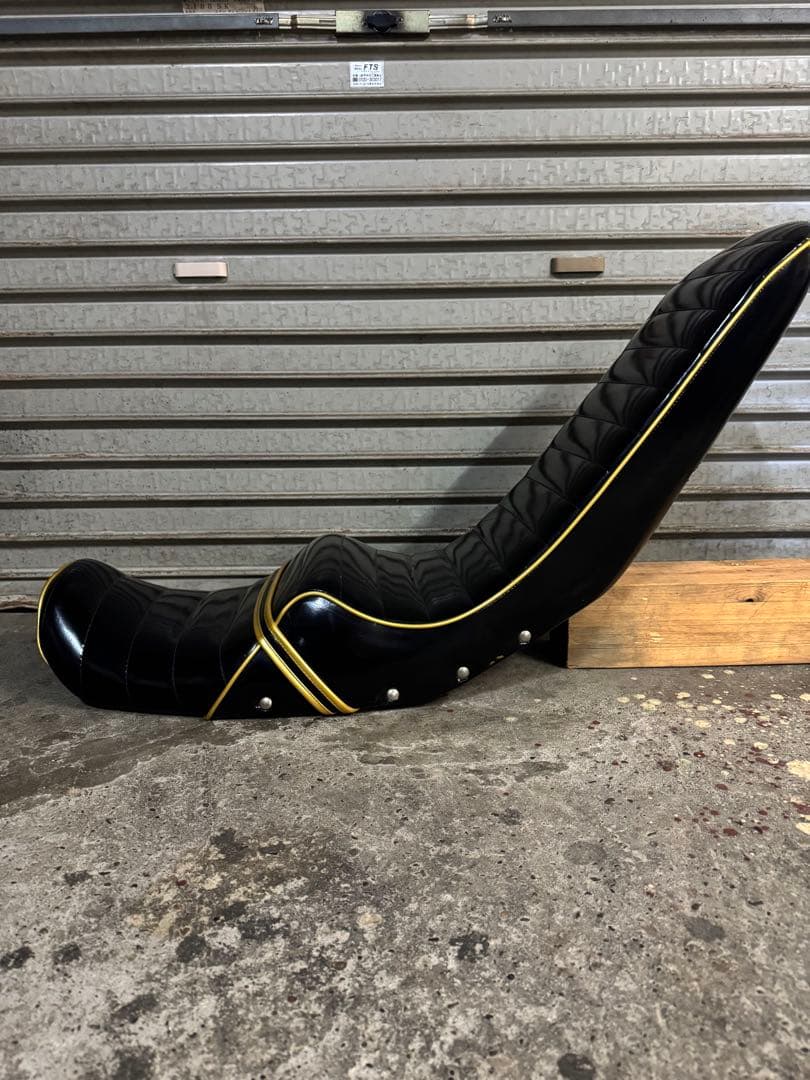 ZRX400 OHKAWA大川　3段シート