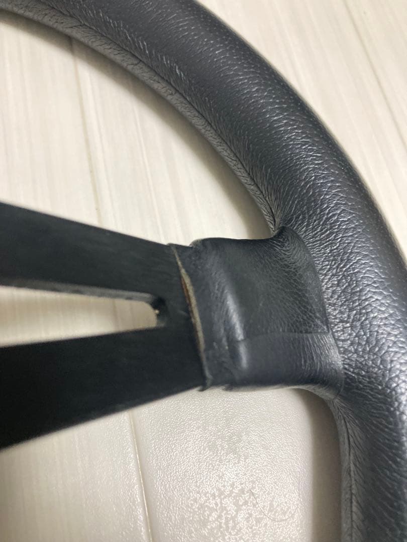 momo ステアリング MOD.08 35Φ レザー/ブラックスポーク