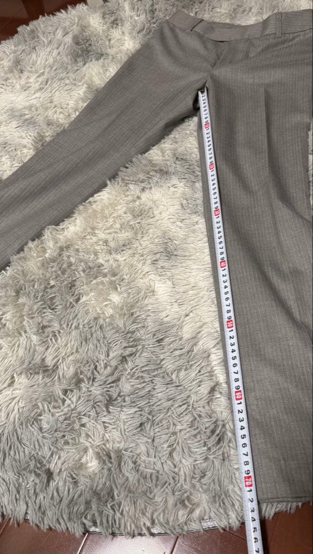 ★新品タグ付　UNTITLED グレー パンツスーツ