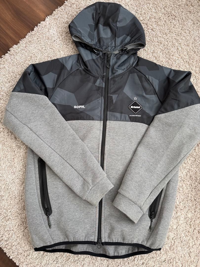 F.C.Real Bristol パーカー グレー/ブラック