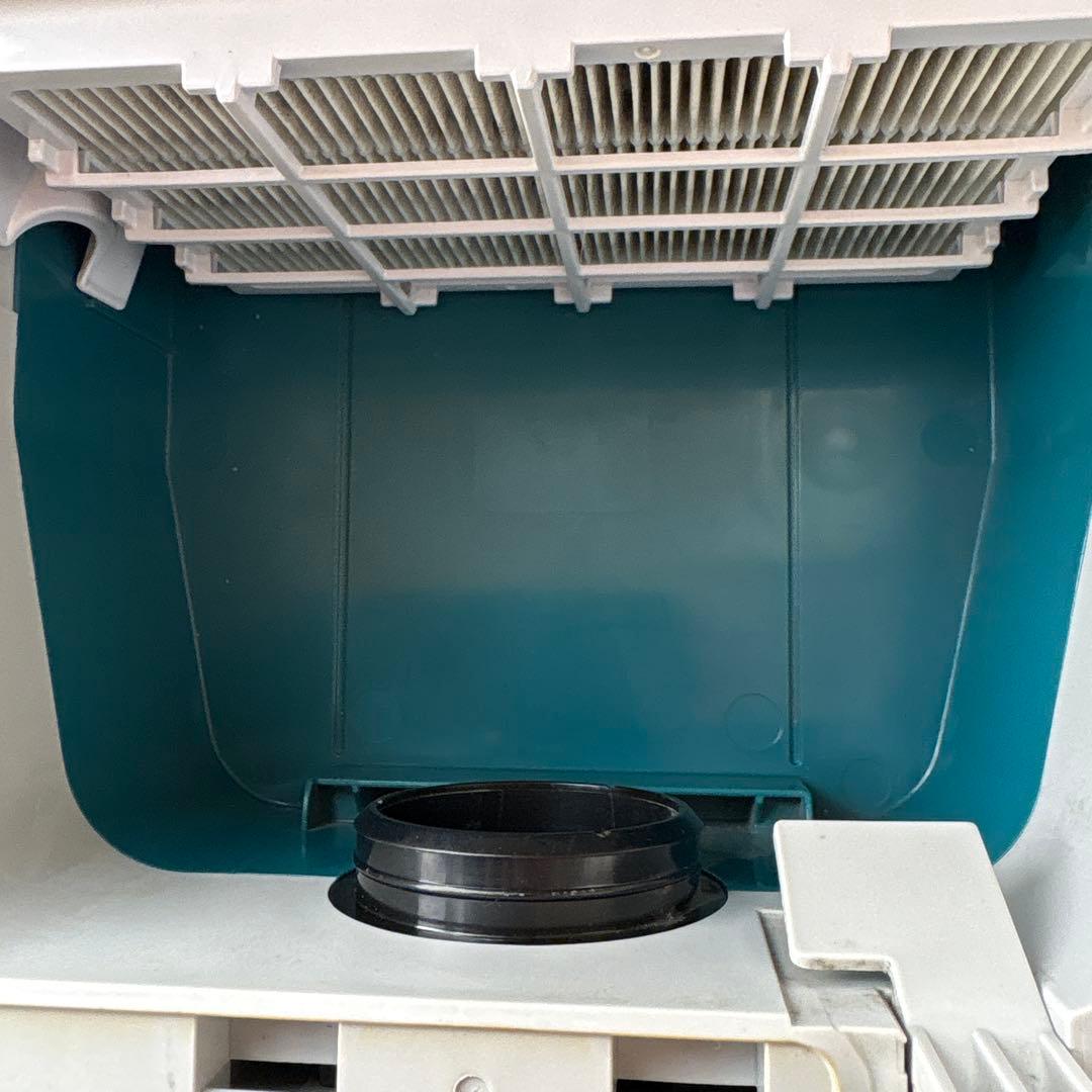 マキタ 充電式背負クリーナ VC008G 本体のみ makita 中古