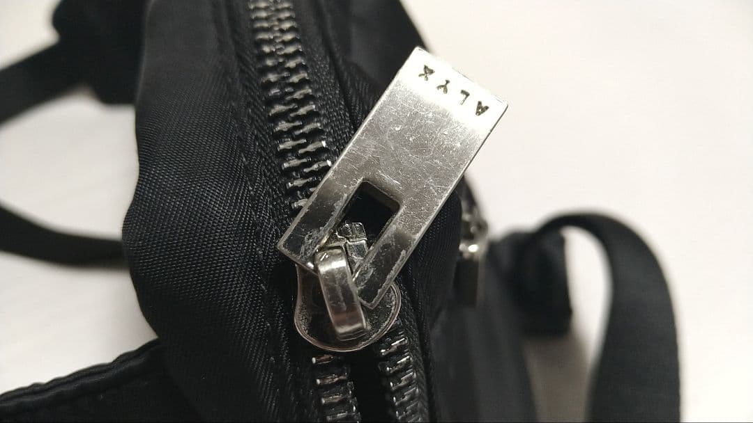【美品】 1017 ALYX 9SM ボディバッグ ブラック ショルダーバッグ