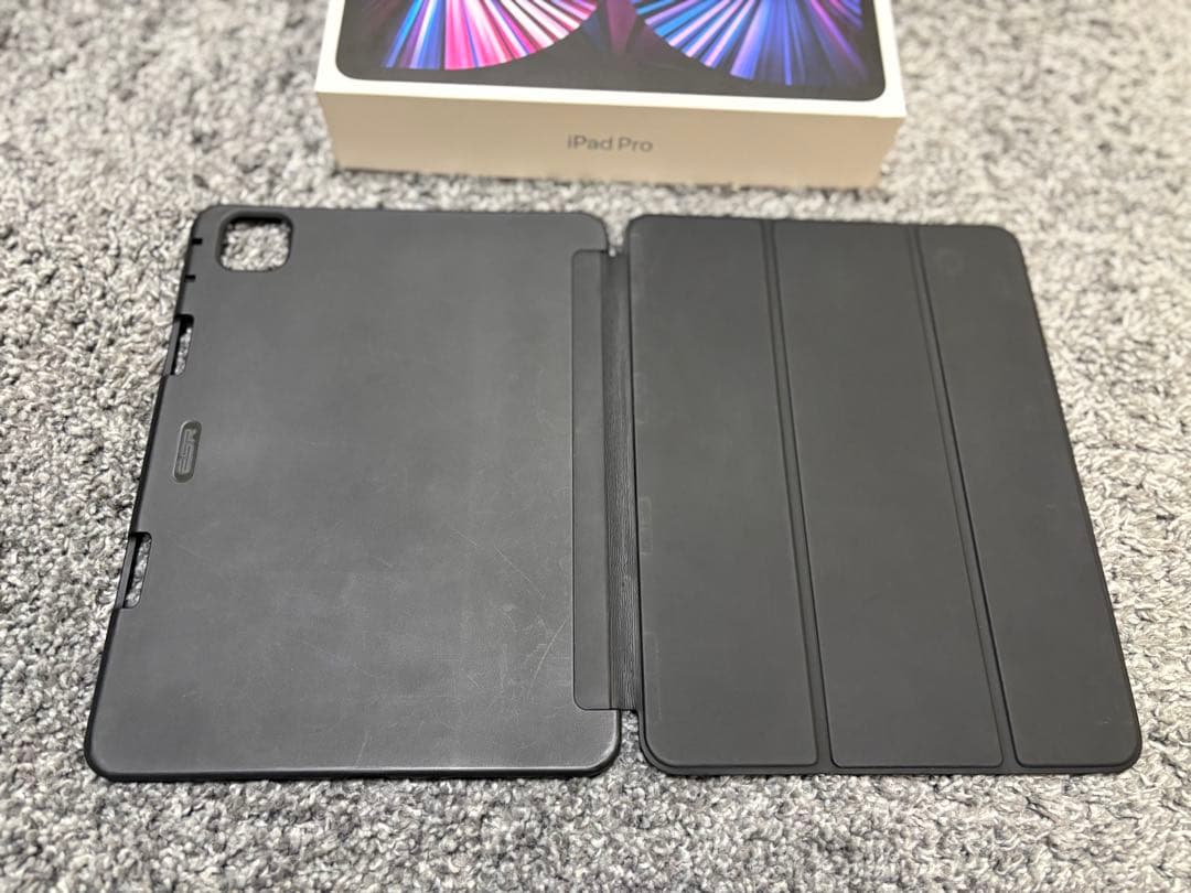 iPad Pro (11インチ) 第3世代 128GB ESRケース付き
