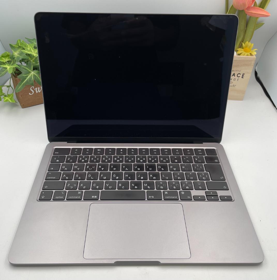 MacBook本体 Apple MacBook Air M2 16GB 512GB