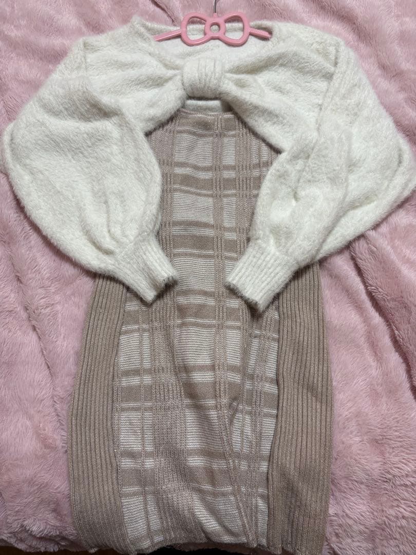 ♡ LIP SERVICE リボンフェザーアンサンブルニットワンピース ♡