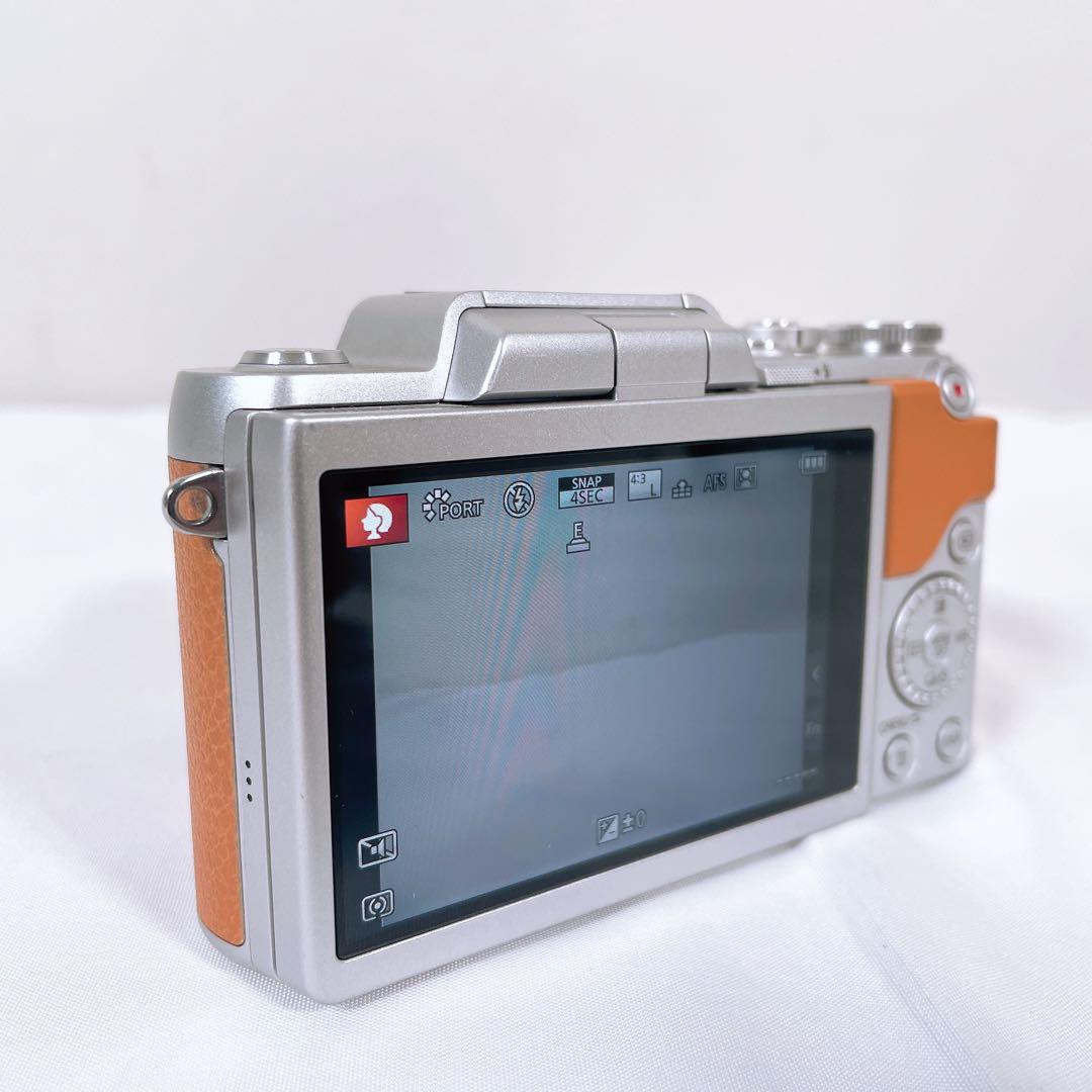 【美品】 Panasonic ミラーレス一眼 DMC-GF7W-T