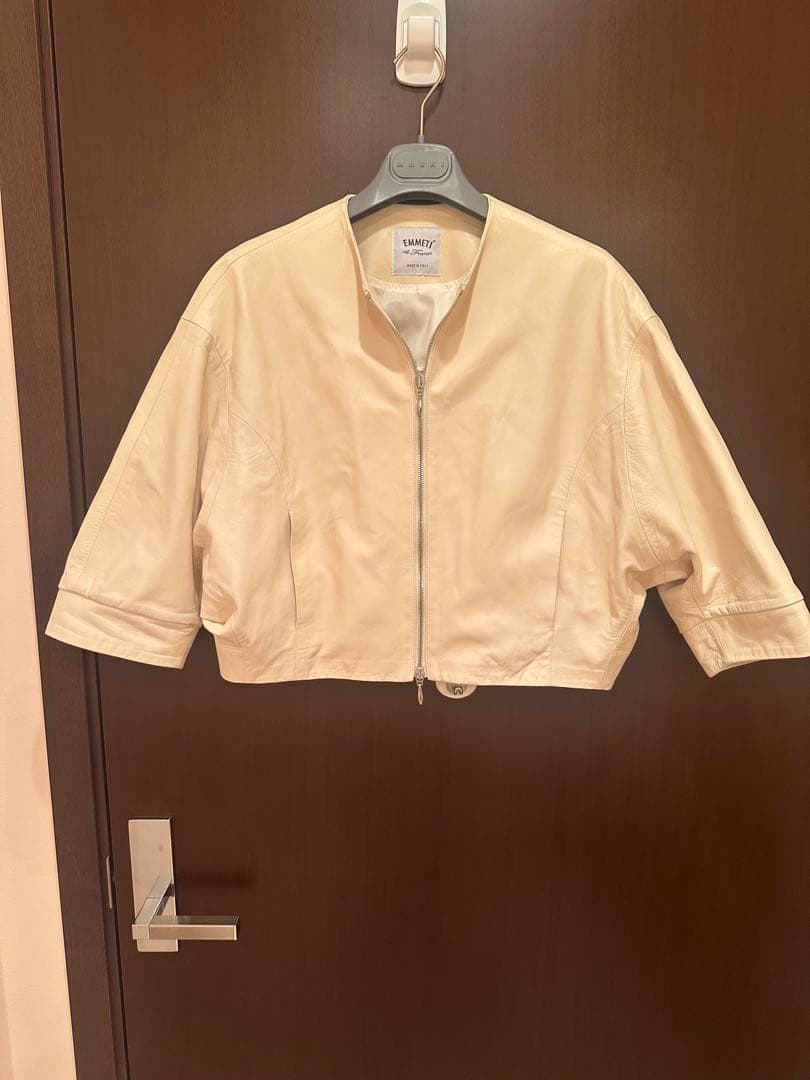 EMMETI⭐︎エンメティ レザー七分丈レディースジャンパー羊革 ラムスキン　38