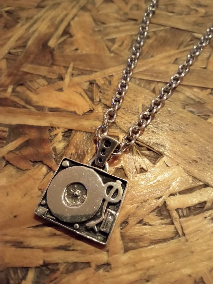 シルバー925無垢,ターンテーブル,ペンダント,トップ,レコードDJ,ネックレス