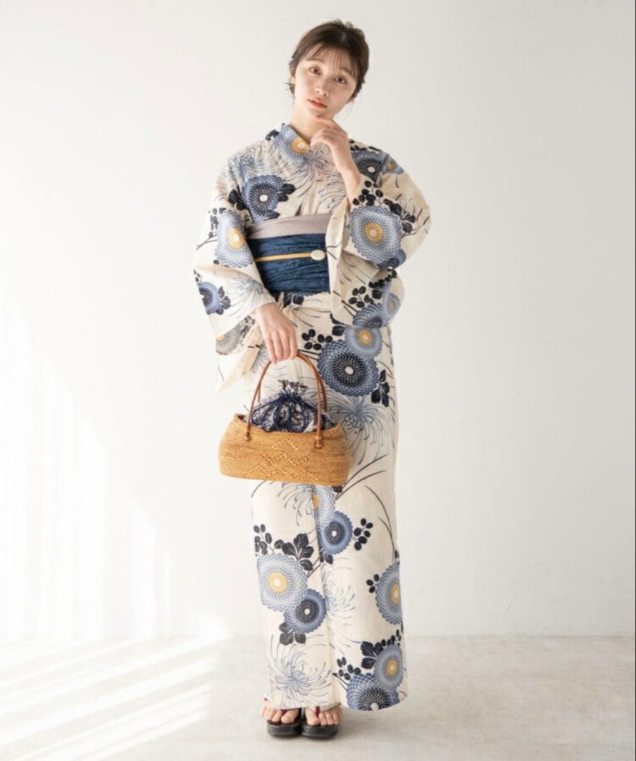 【新品】ゆかた館グレース　人気浴衣セット　浴衣＋帯＋腰紐2本＋下駄セット