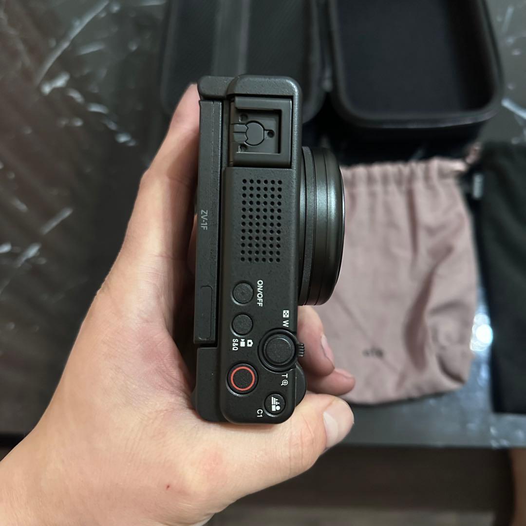 SONY VLOGCAM ZV-1Fハンドグリップ・SDカード付